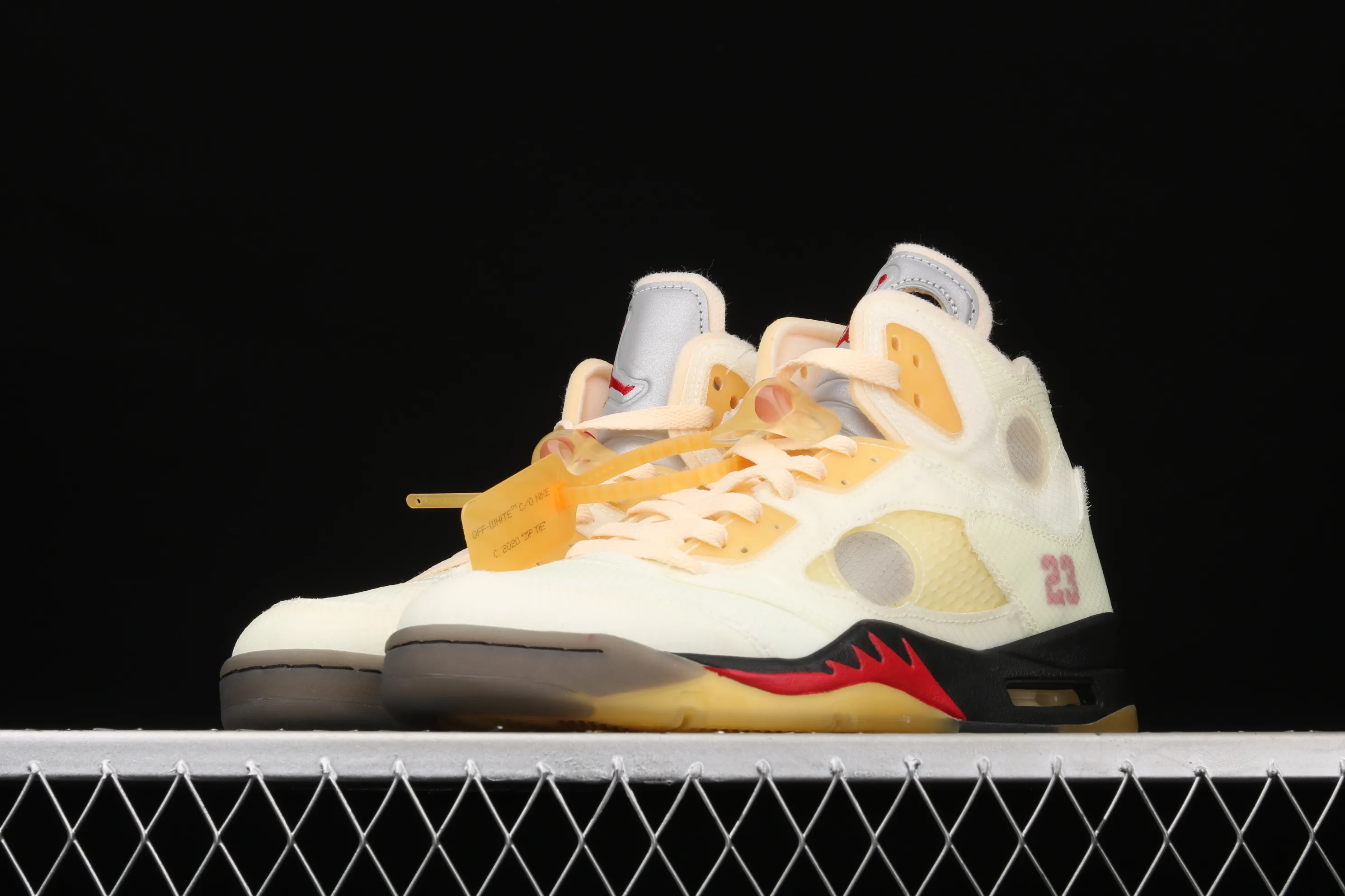 All categories Air Jordan Jordan series basketball shoes Air Jordan 5 J version OF x Air Jordan 5 AJ5 Qiao 5 Baifan Jin Chanyi DH8565-100